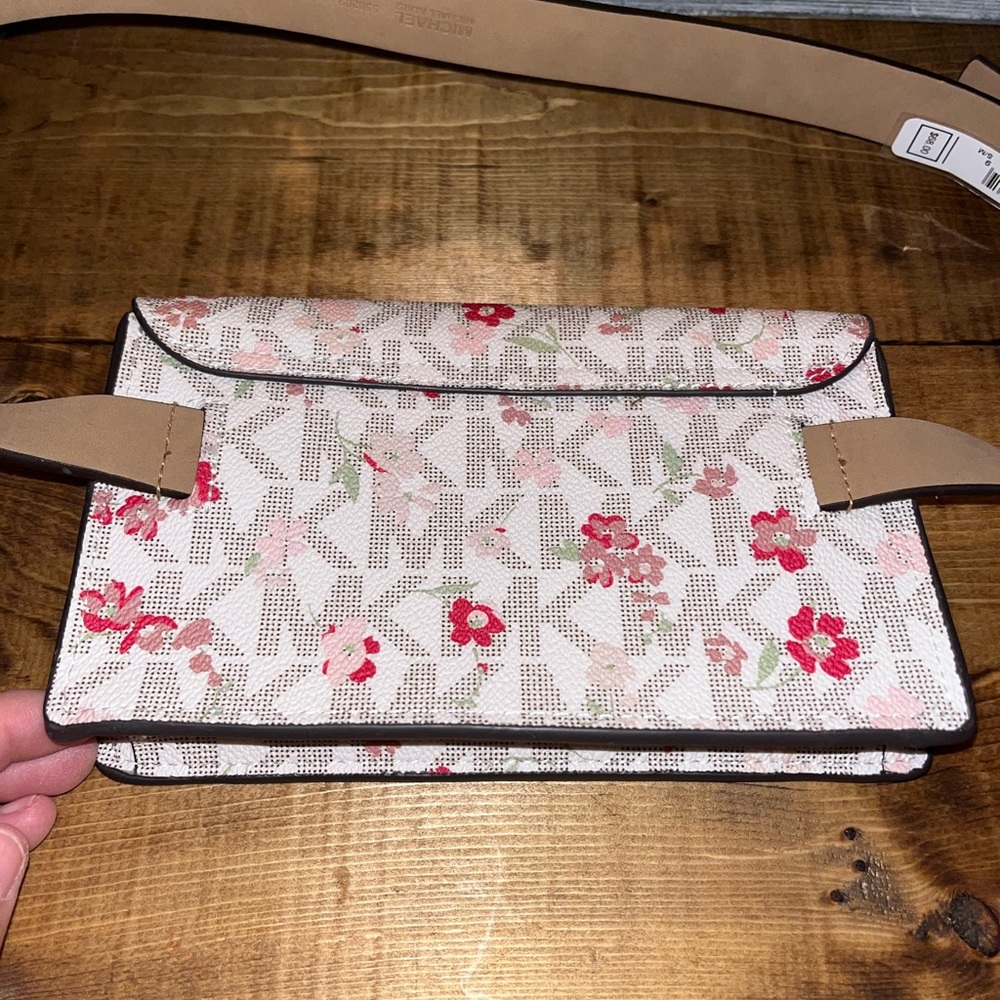 S/M Michael Kors belt bag